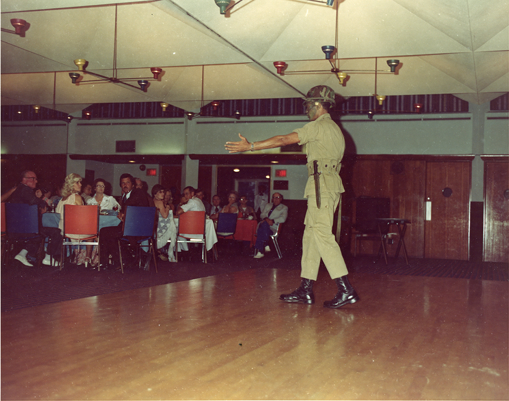 Bldg 129 1978-07 Parachute Test Platoon annual reunion